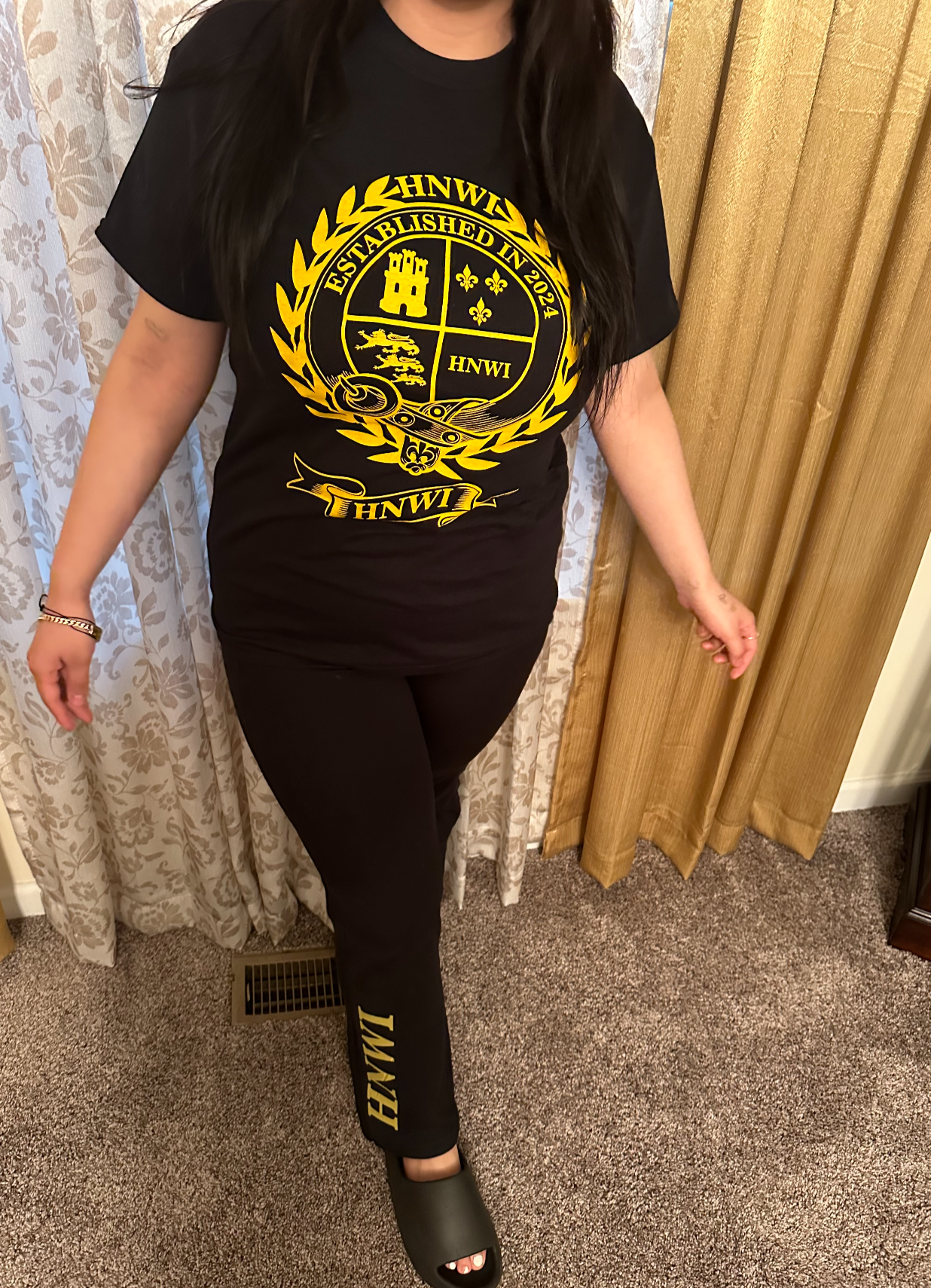 HNWI Unisex T-Shirt